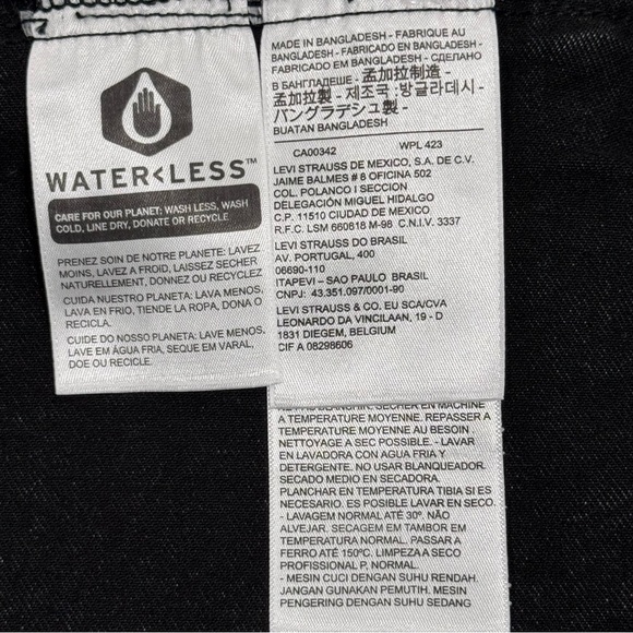 Levi’s Mens Washed Black Denim Trucker Jacket in Size XXL - Picture 4 of 7